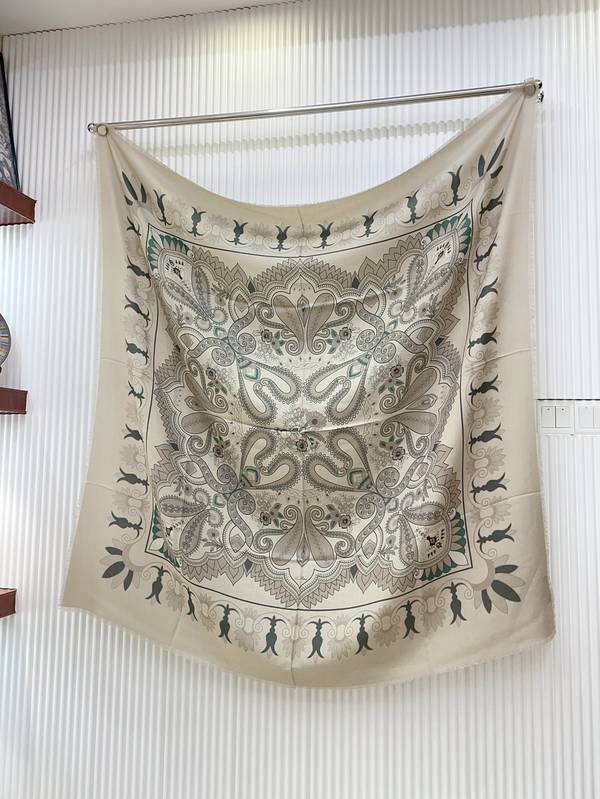 Loro Piana Scarf LPC00061 Loro Piana Scarf LPC00061